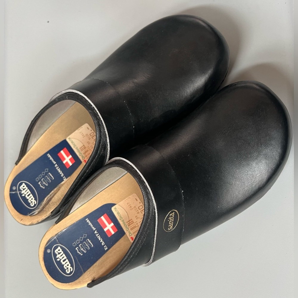 41 Sanita leather 10.5-11 SWEDEN wooden Clogs strap slip on classic all black